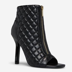 Leather Open Toe heels 8.5 Brand new in box